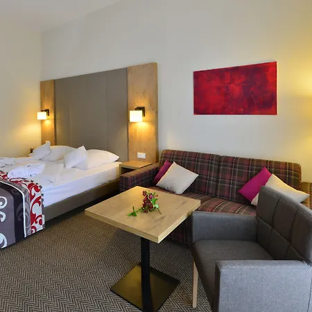 Sante Royale Hotel- & Gesundheitsresort Warmbad וולקנסטיין