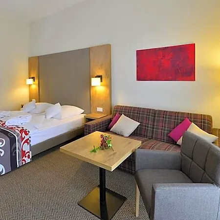 Sante Royale Hotel- & Gesundheitsresort Warmbad 4* וולקנסטיין
