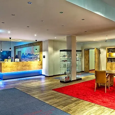 מלון Sante Royale Hotel- & Gesundheitsresort Warmbad 4*