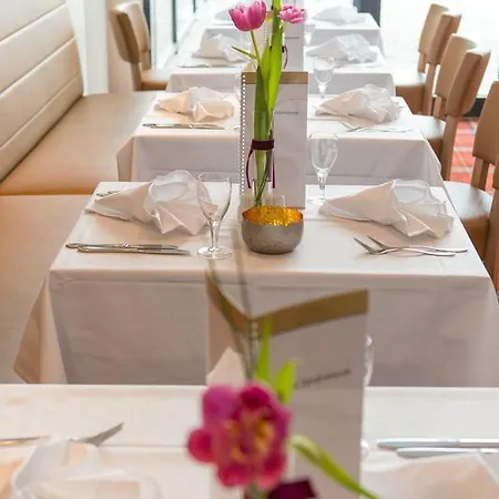 Sante Royale Hotel- & Gesundheitsresort Warmbad מלון וולקנסטיין